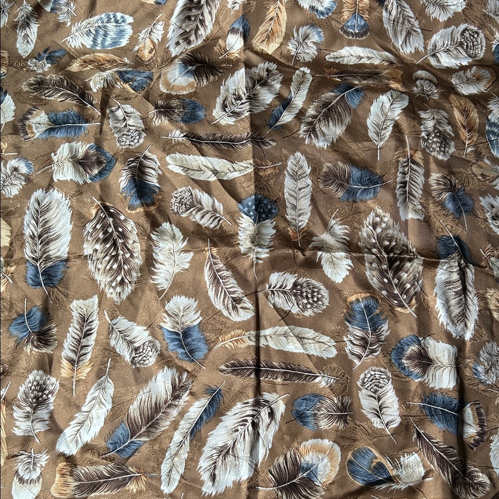 Brooks Brothers🪶100% Silk Feather Pattern Large Handkerchief / Made in Italy